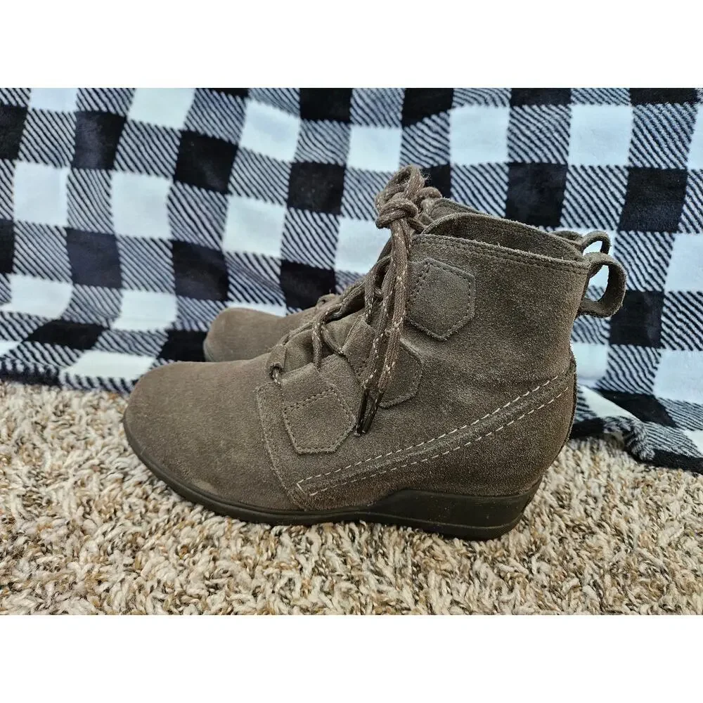 Sorel Evie Ankle Bootie Womens 6.5 Taupe Gray Suede Lace Up Wedge Boots